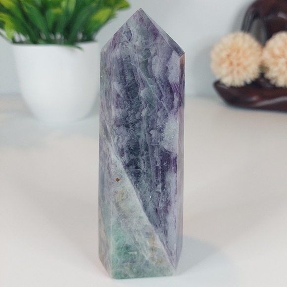 Rainbow Fluorite Tower | Focus, Clarity & Energetic Harmony - Picture 5 of 8